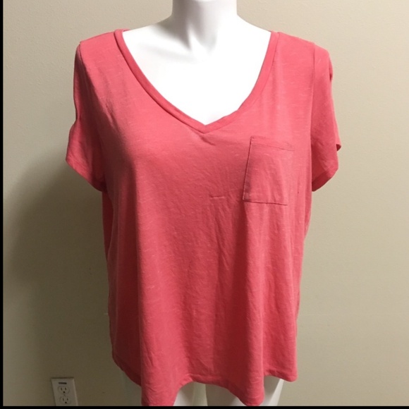 Torrid 3X Peach Top Vneck - Picture 1 of 3